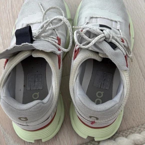 On cloud Running sneakers - Picture 6 of 6